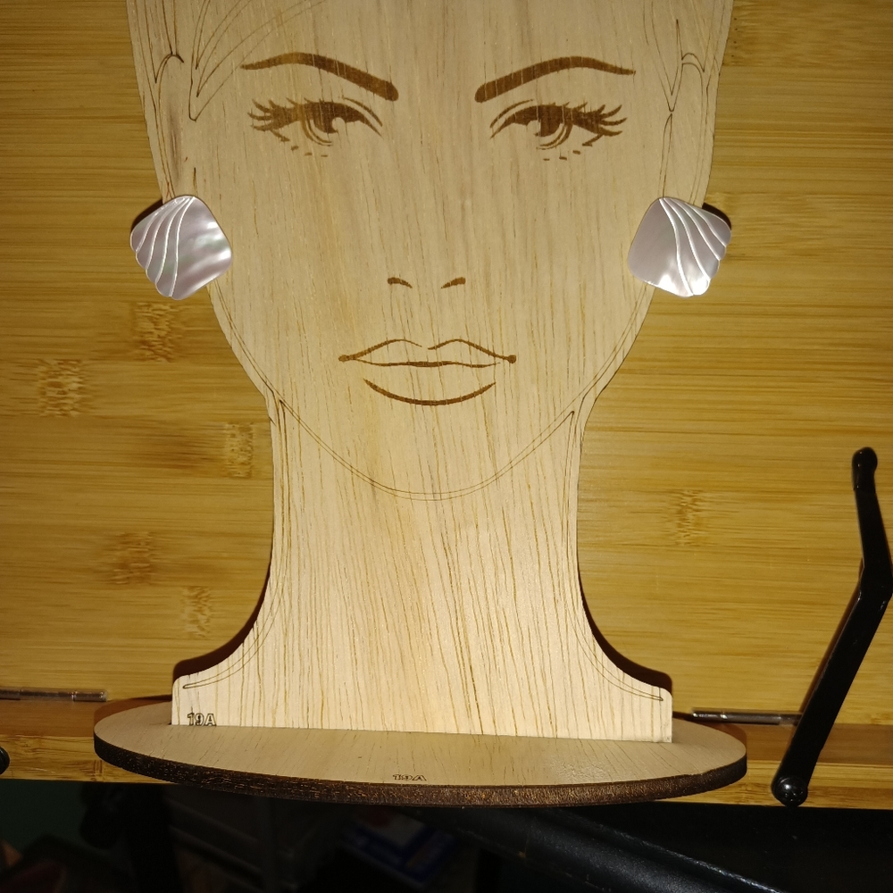 Vintage Mother of Pearl Clip Earrings